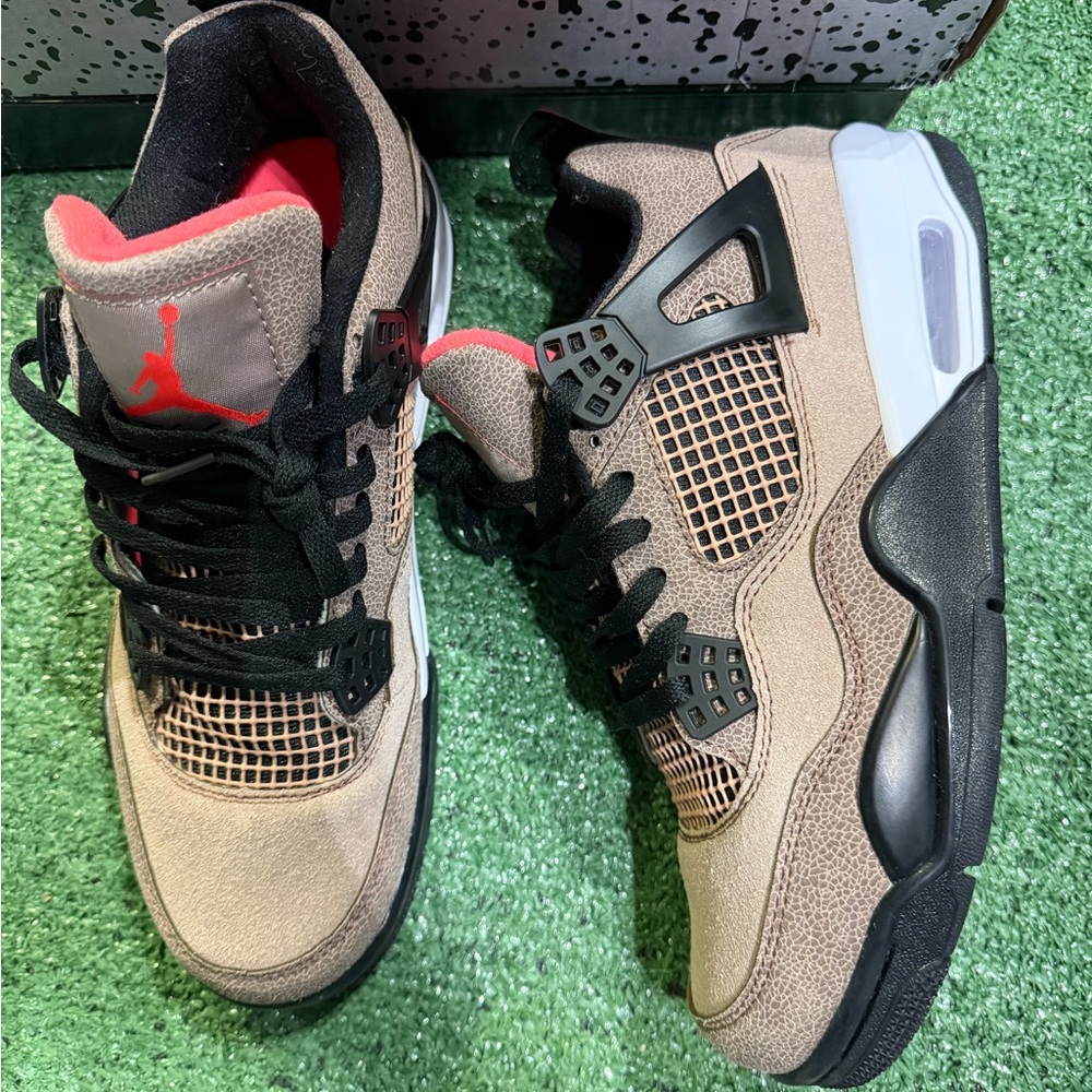 Jordan 4 retro taupe haze men’s shoes size 7